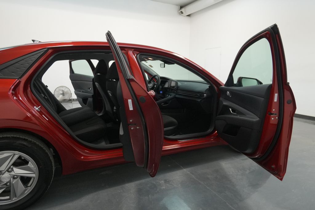 2025 Hyundai Elantra