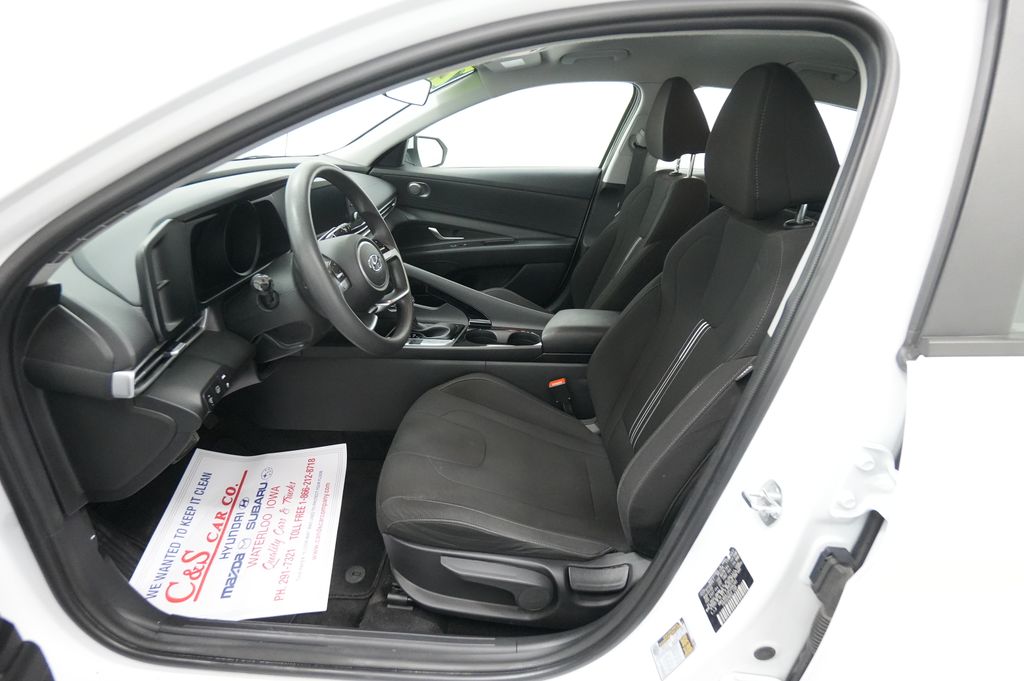 2023 Hyundai Elantra Hybrid