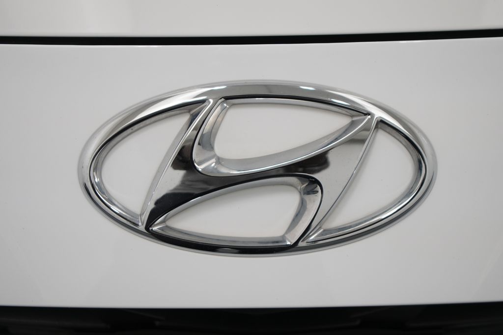 2023 Hyundai Elantra Hybrid