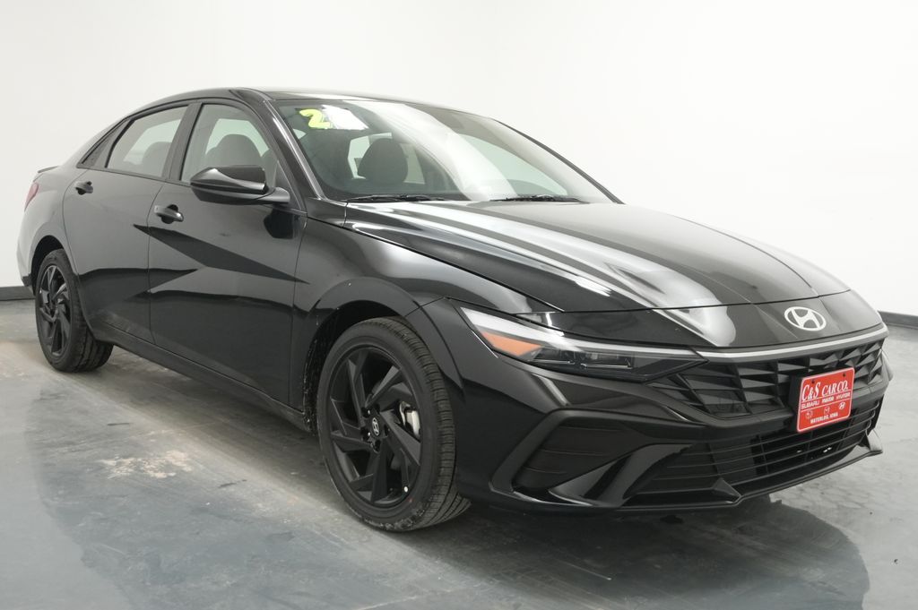 New 2026 Hyundai Elantra SEL Sport Cars