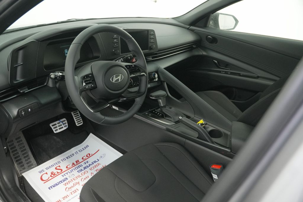 2025 Hyundai Elantra