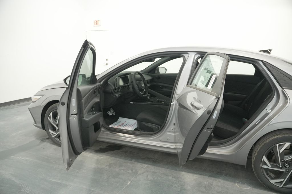 2025 Hyundai Elantra