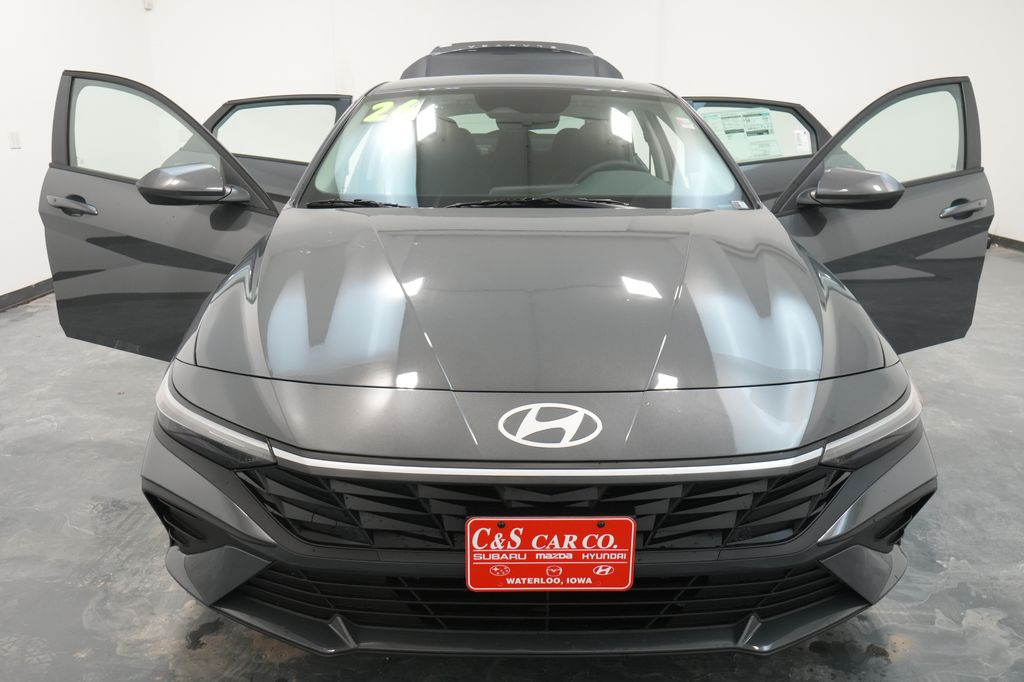 2026 Hyundai Elantra Hybrid