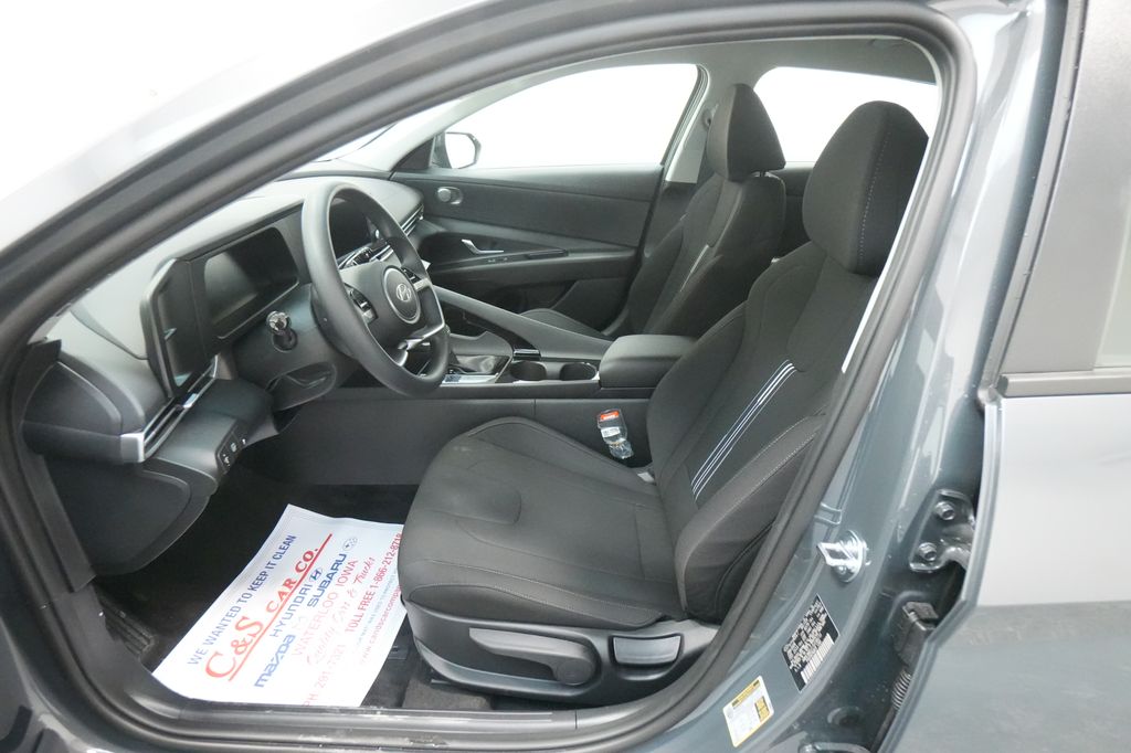 2026 Hyundai Elantra Hybrid