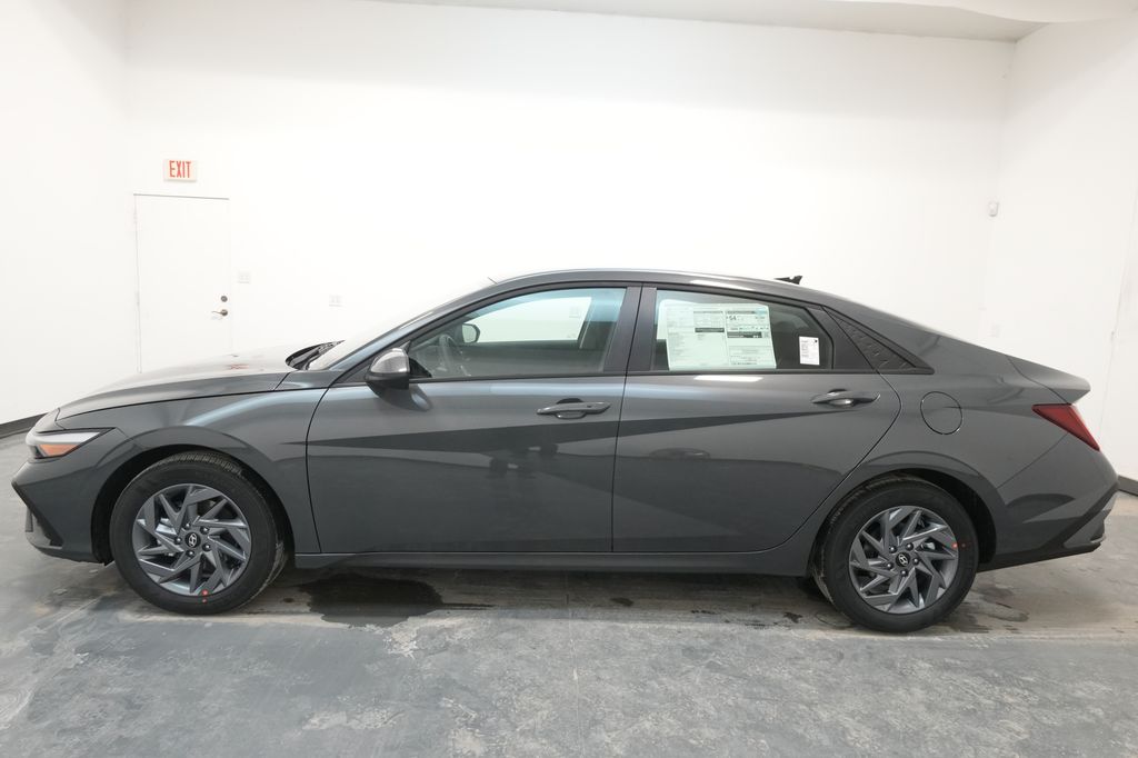 2026 Hyundai Elantra Hybrid