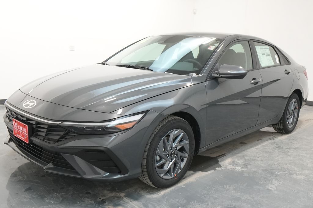 2026 Hyundai Elantra Hybrid