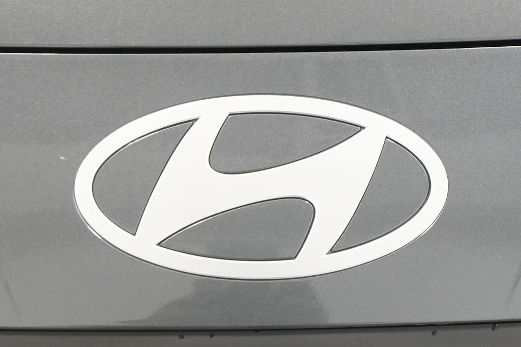 2026 Hyundai Elantra Hybrid