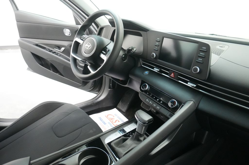 2026 Hyundai Elantra Hybrid