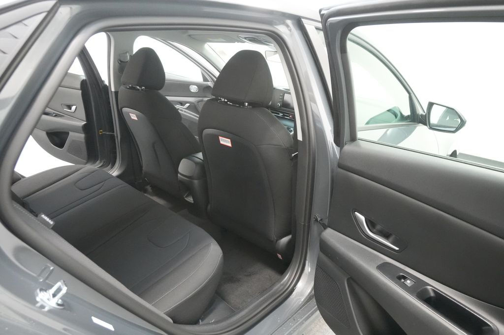 2026 Hyundai Elantra Hybrid