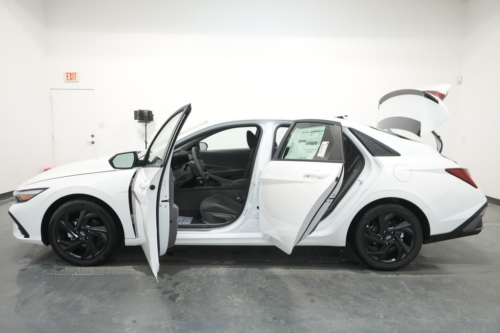 2026 Hyundai Elantra Hybrid