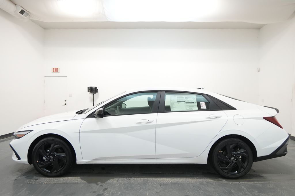 2026 Hyundai Elantra Hybrid