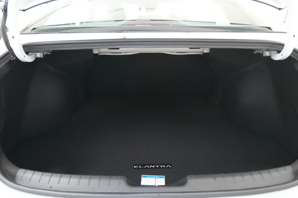 2026 Hyundai Elantra Hybrid