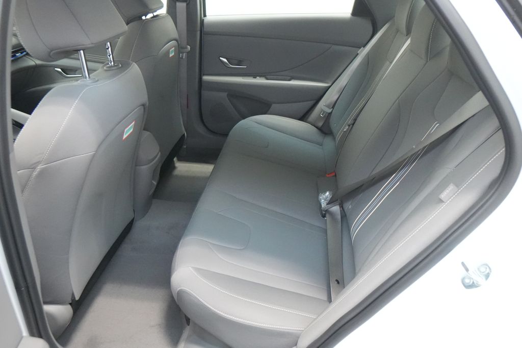 2026 Hyundai Elantra Hybrid