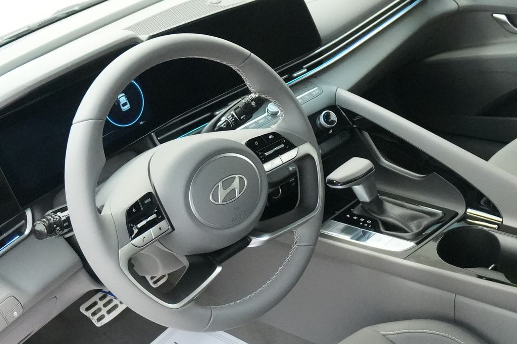 2026 Hyundai Elantra Hybrid