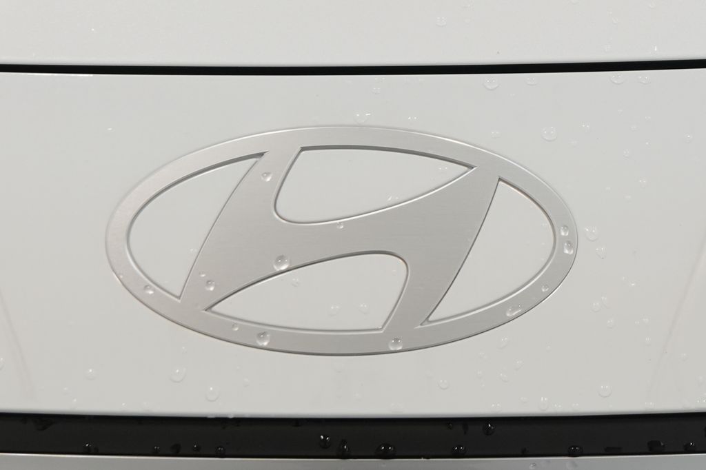 2026 Hyundai Elantra Hybrid