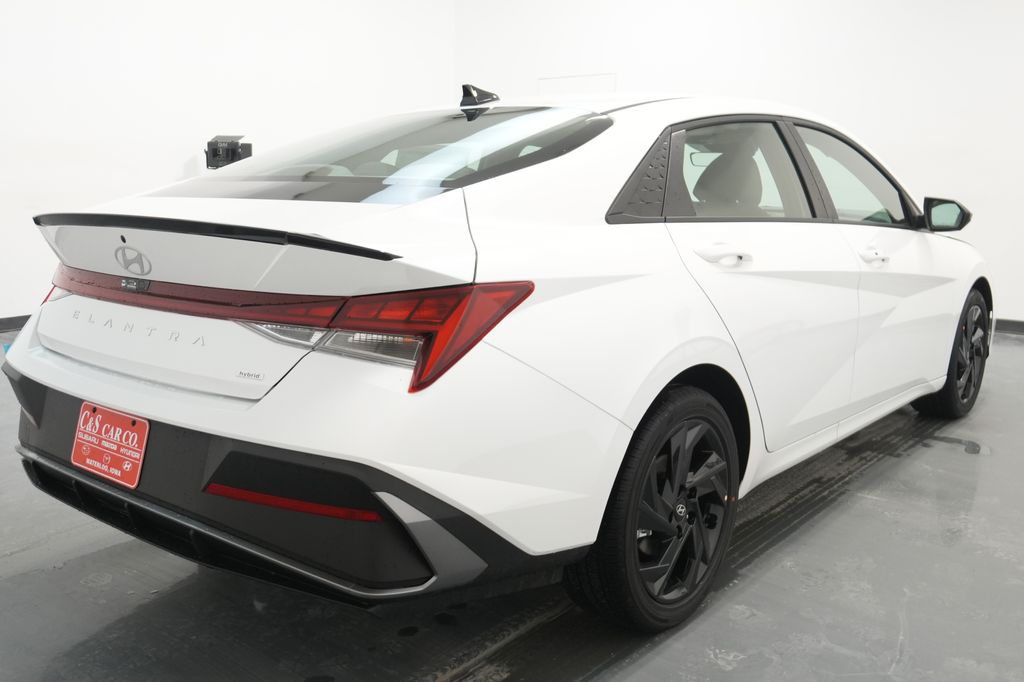 2026 Hyundai Elantra Hybrid