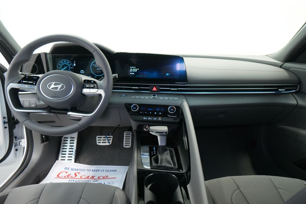 2026 Hyundai Elantra Hybrid