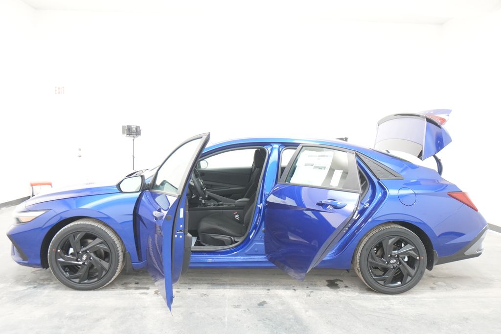 2026 Hyundai Elantra Hybrid