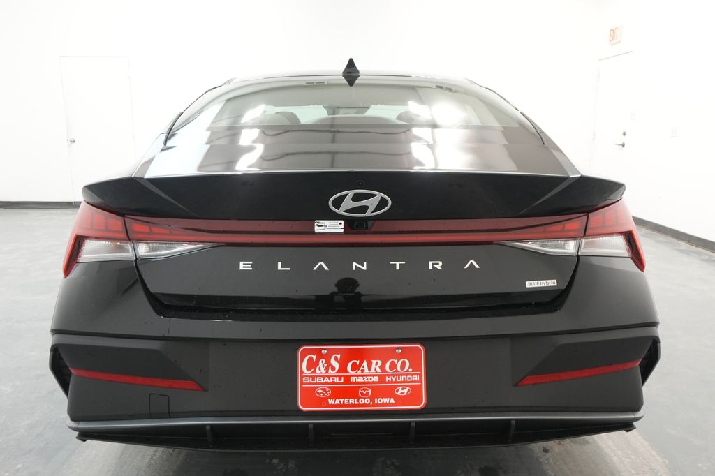 2026 Hyundai Elantra Hybrid