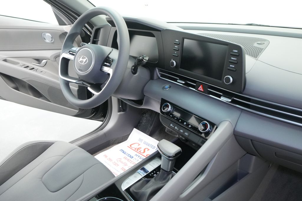 2026 Hyundai Elantra Hybrid