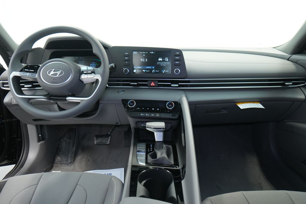 2026 Hyundai Elantra Hybrid