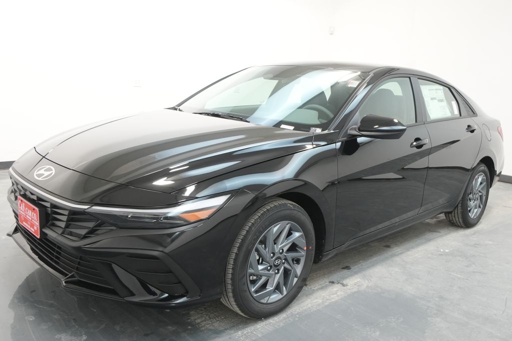 2026 Hyundai Elantra Hybrid