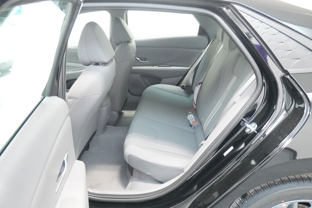 2026 Hyundai Elantra Hybrid