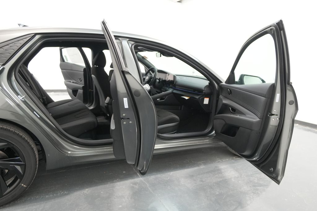 2026 Hyundai Elantra Hybrid