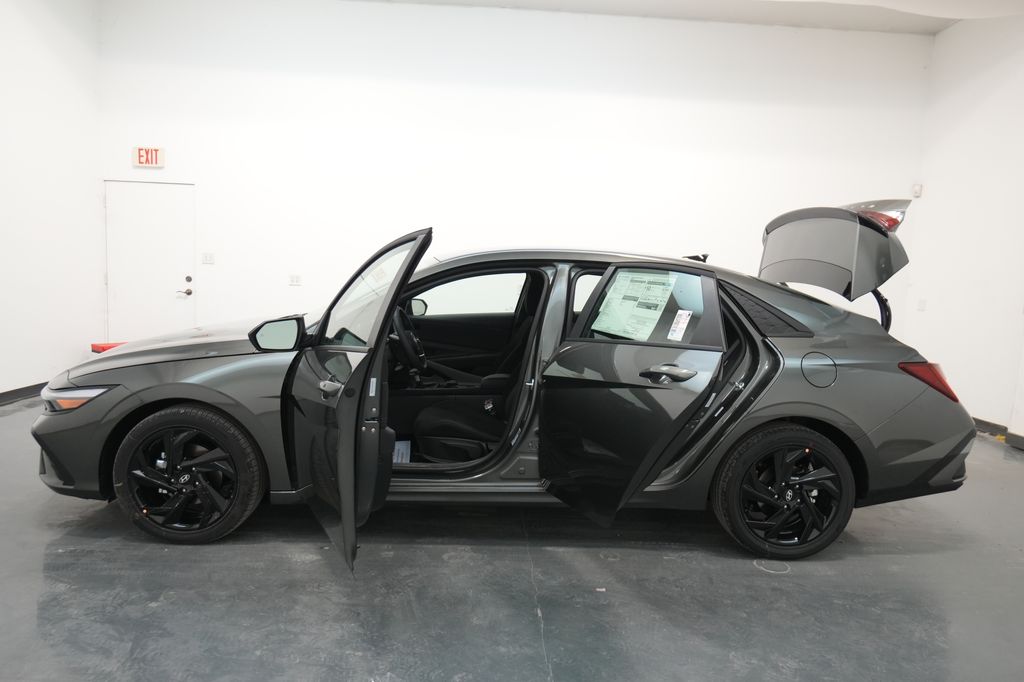 2026 Hyundai Elantra Hybrid