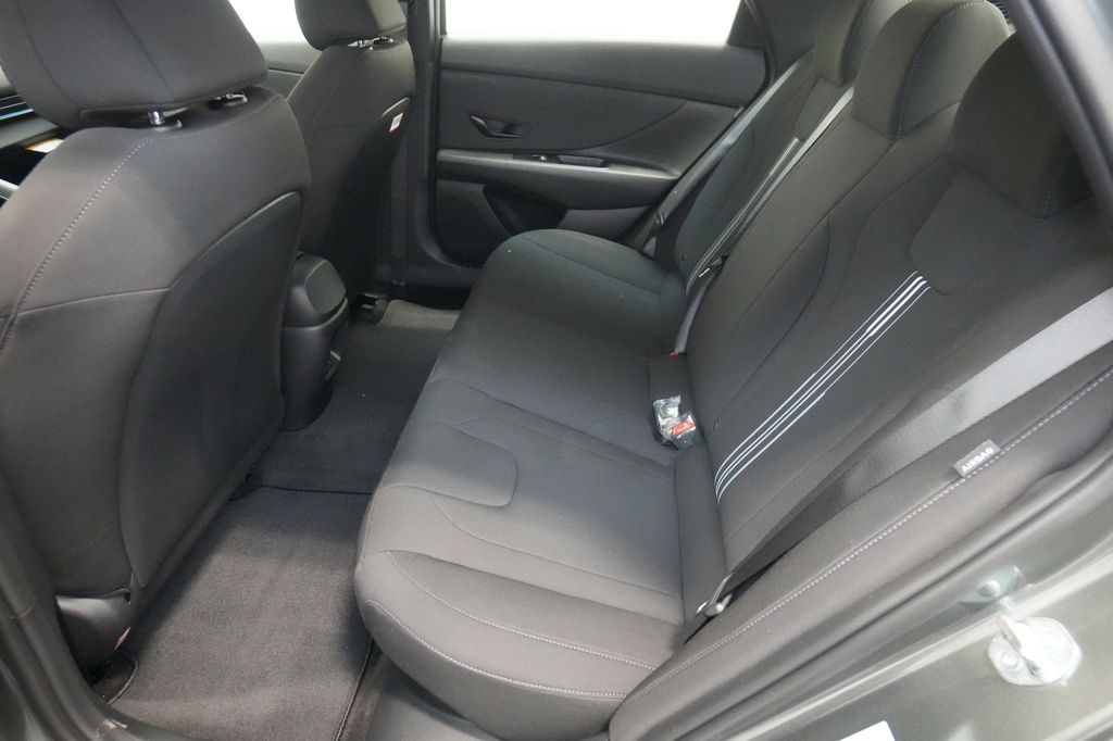 2026 Hyundai Elantra Hybrid