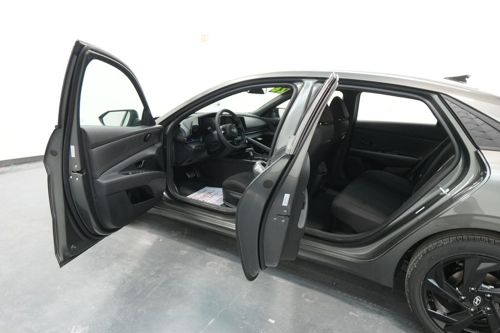 2026 Hyundai Elantra Hybrid