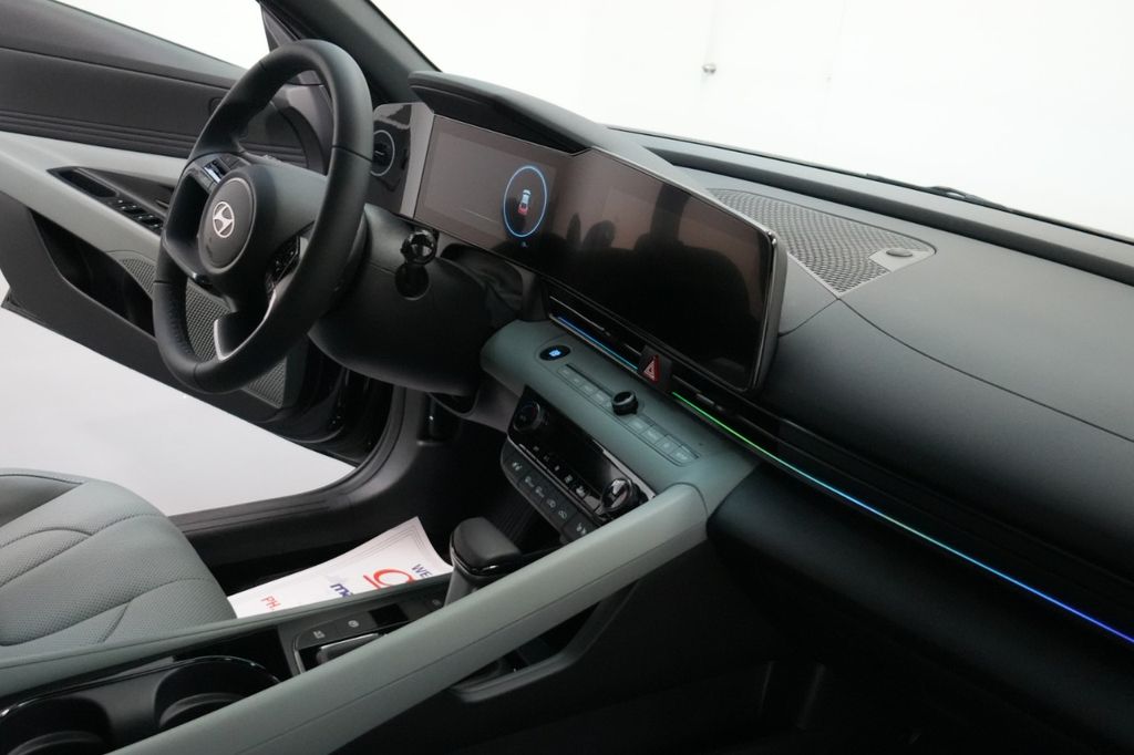 2025 Hyundai Elantra Hybrid