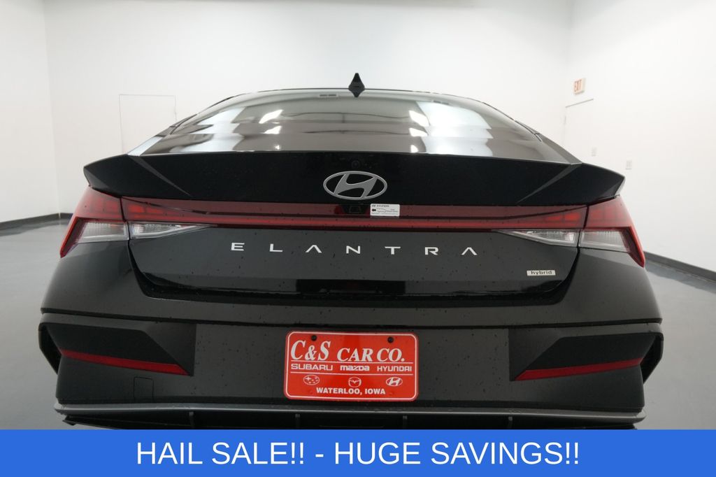 2025 Hyundai Elantra Hybrid