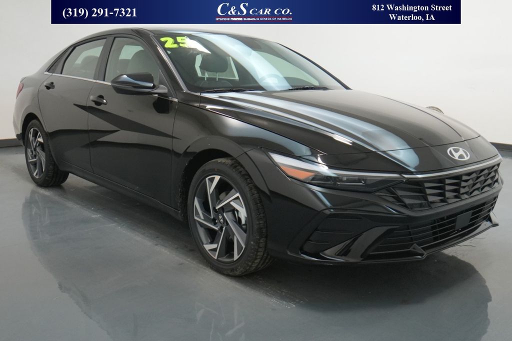 Used 2025 Hyundai Elantra Hybrid Limited Cars