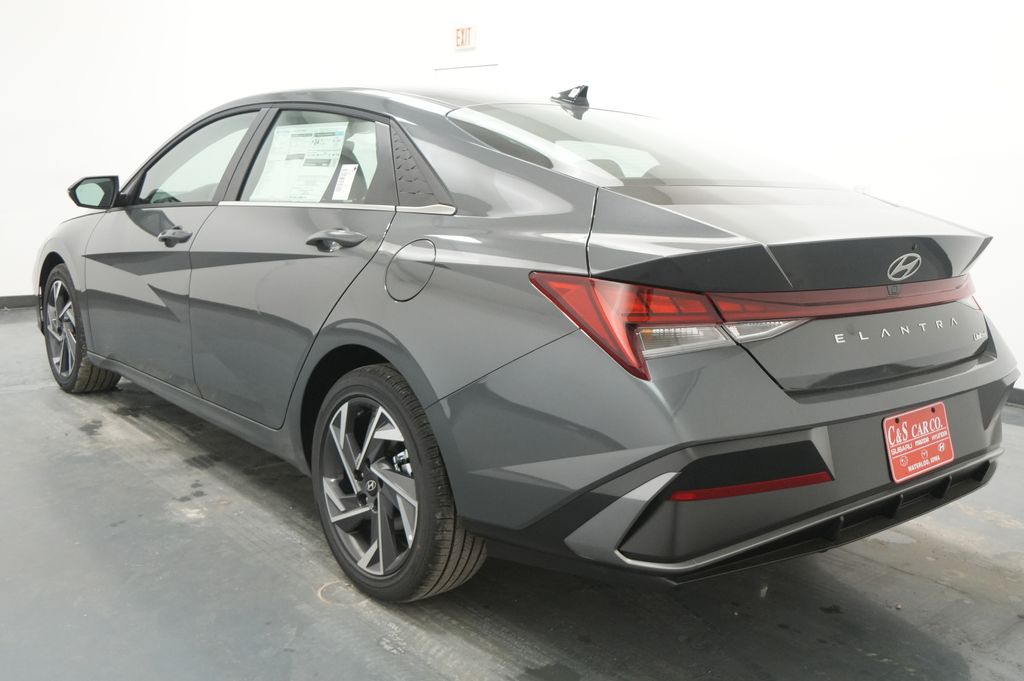 2026 Hyundai Elantra