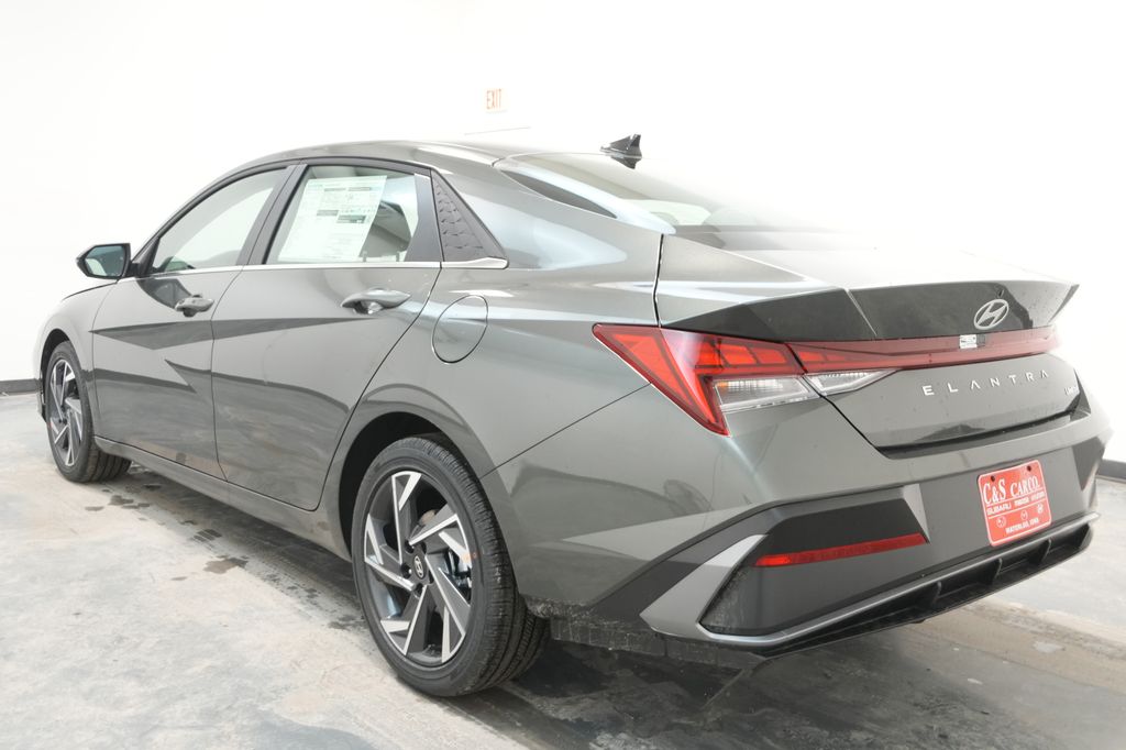 2026 Hyundai Elantra