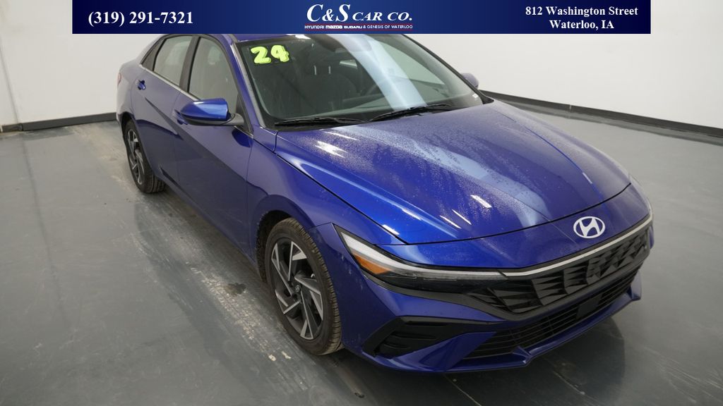 New 2024 Hyundai Elantra SEL Cars