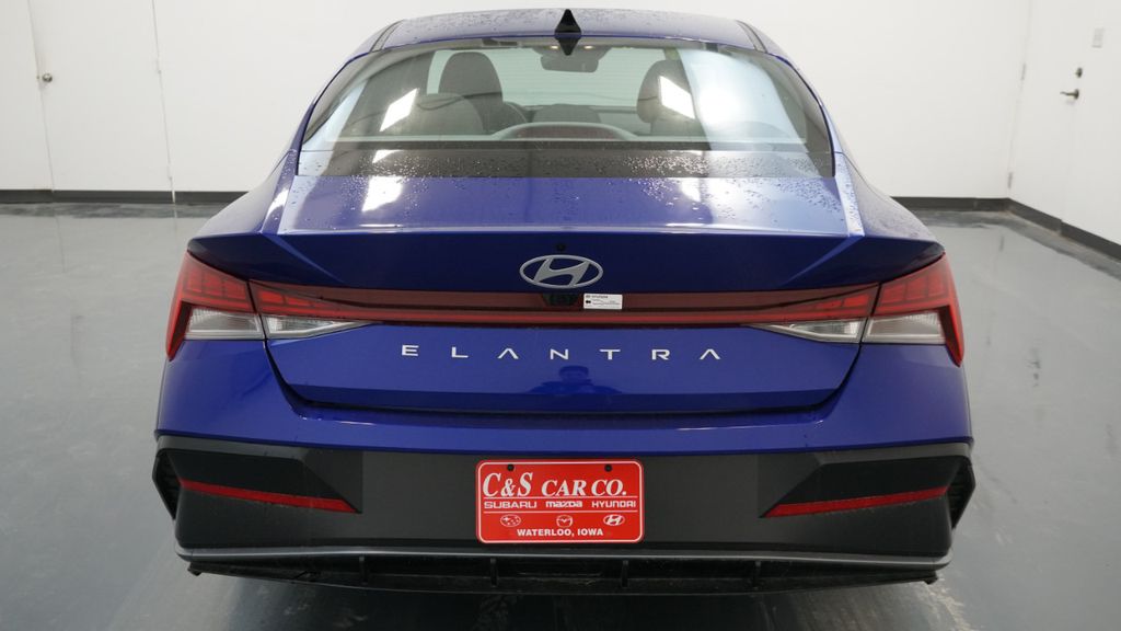 2024 Hyundai Elantra