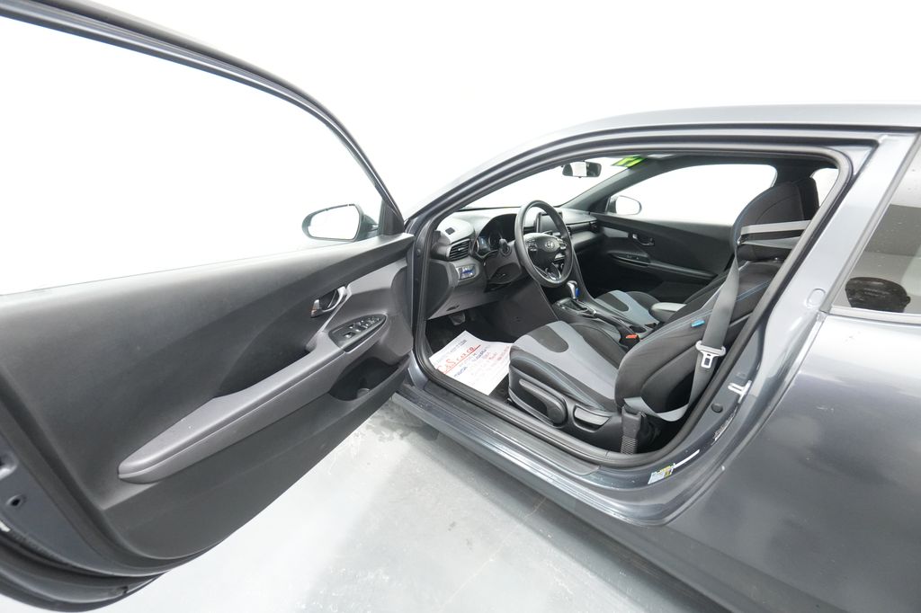 2019 Hyundai Veloster