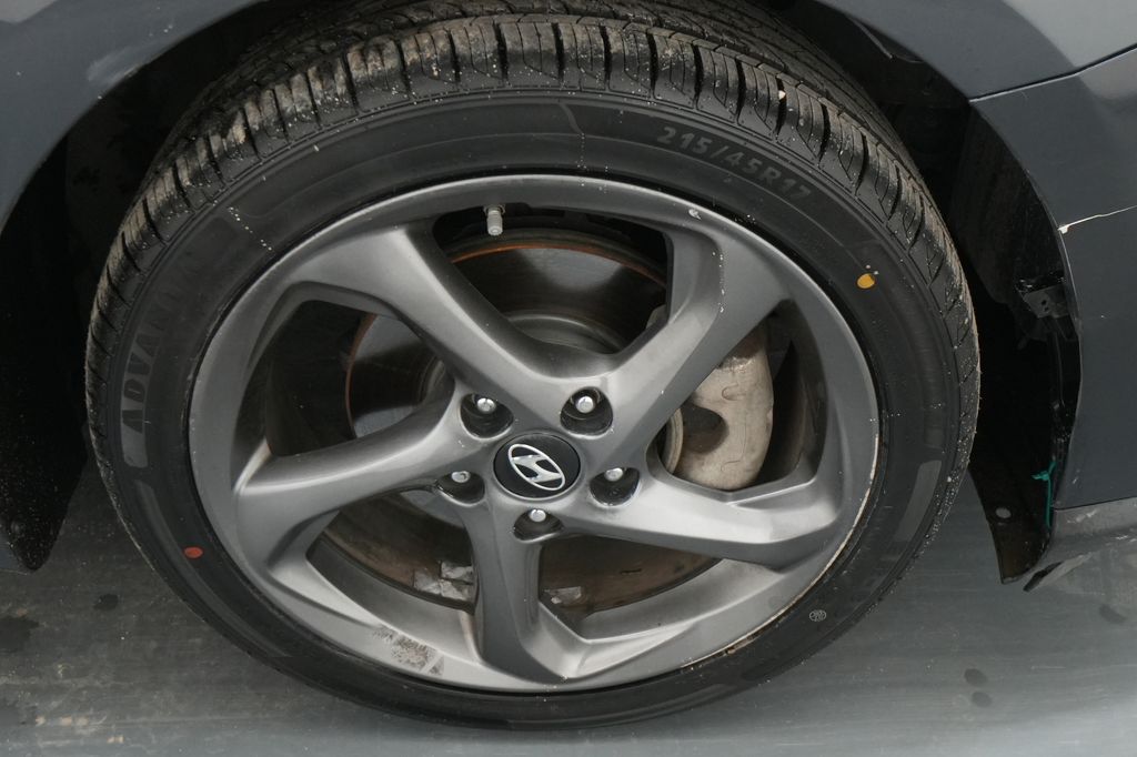 2019 Hyundai Veloster