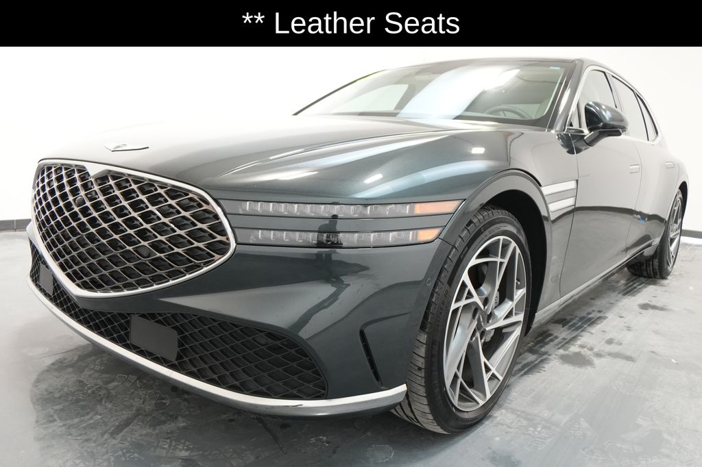 2023 Genesis G90
