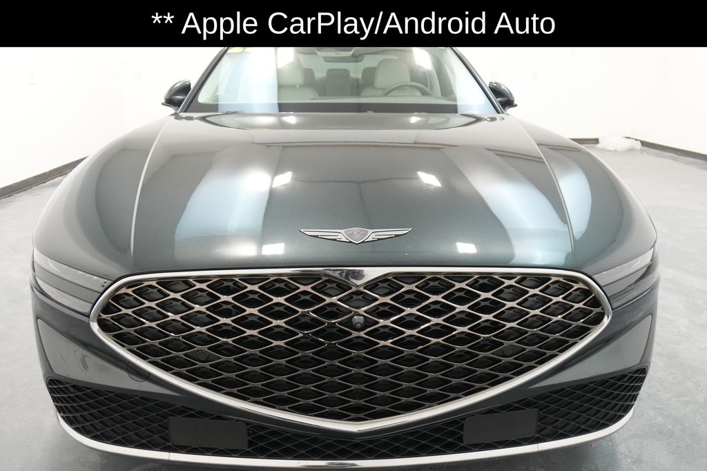 2023 Genesis G90