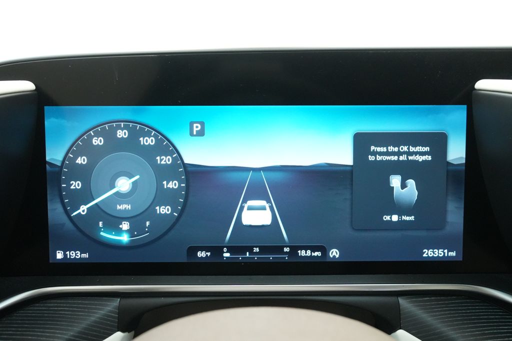 2023 Genesis G90