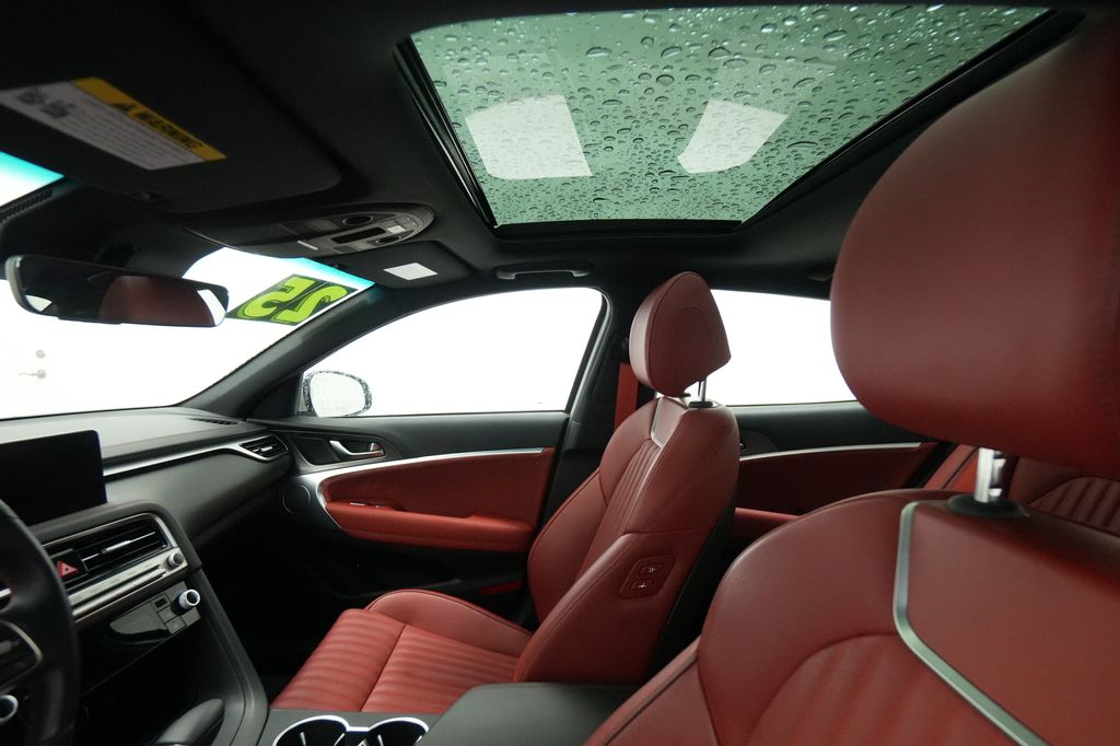 2025 Genesis G70