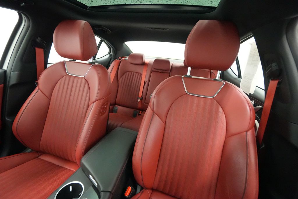 2025 Genesis G70