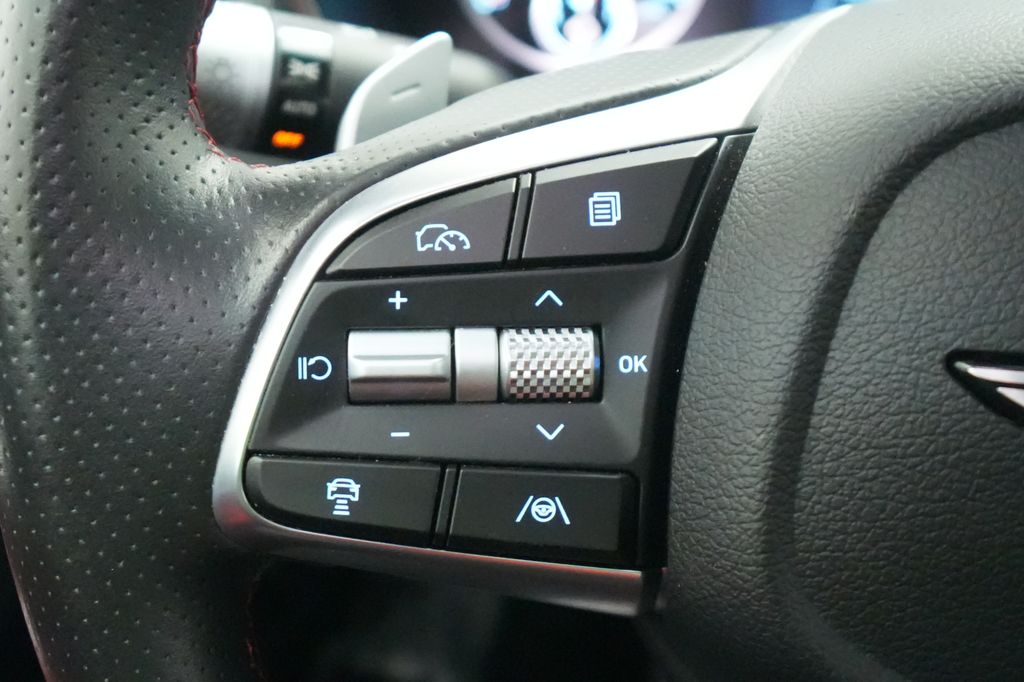 2025 Genesis G70