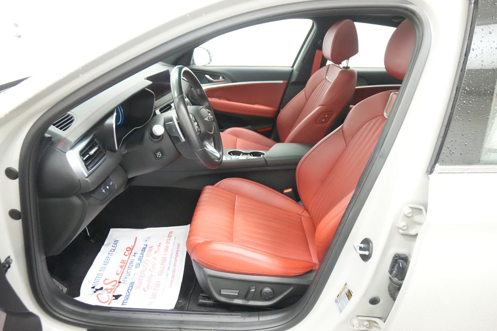 2025 Genesis G70