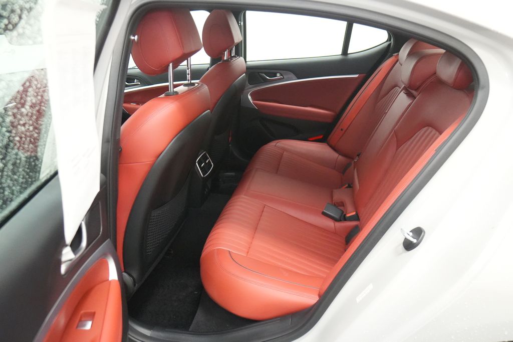 2025 Genesis G70