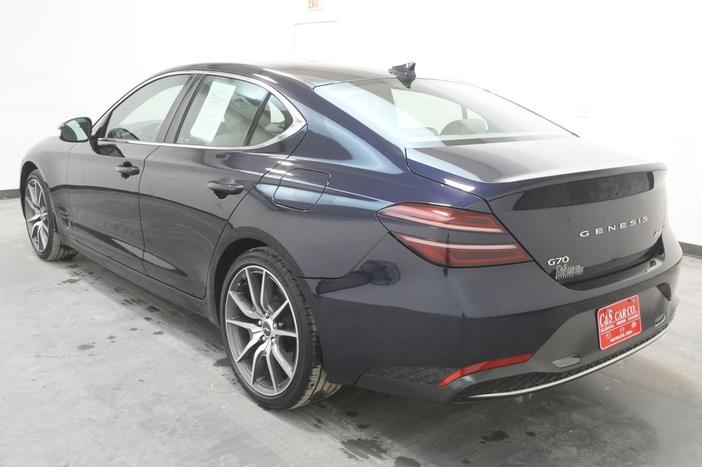 2023 Genesis G70