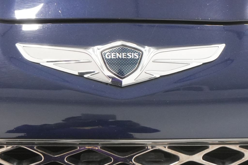 2023 Genesis G70